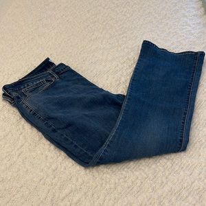Levi’s Denizen bootcut mid rise jeans 16